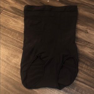 Spanx higher power panty size Medium NWOT